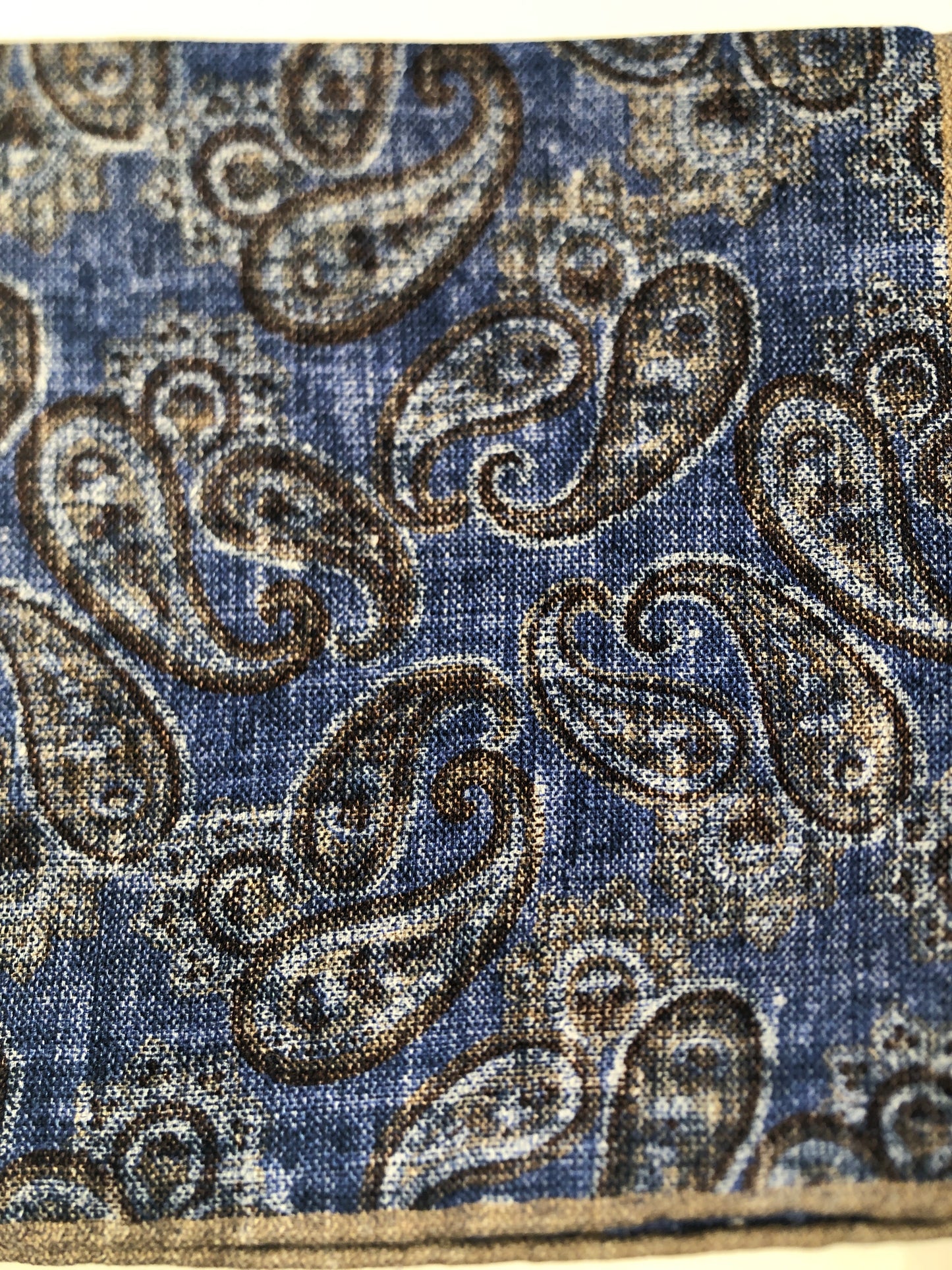 LEE ALLISON Double-Sided Perfect Pocket Square