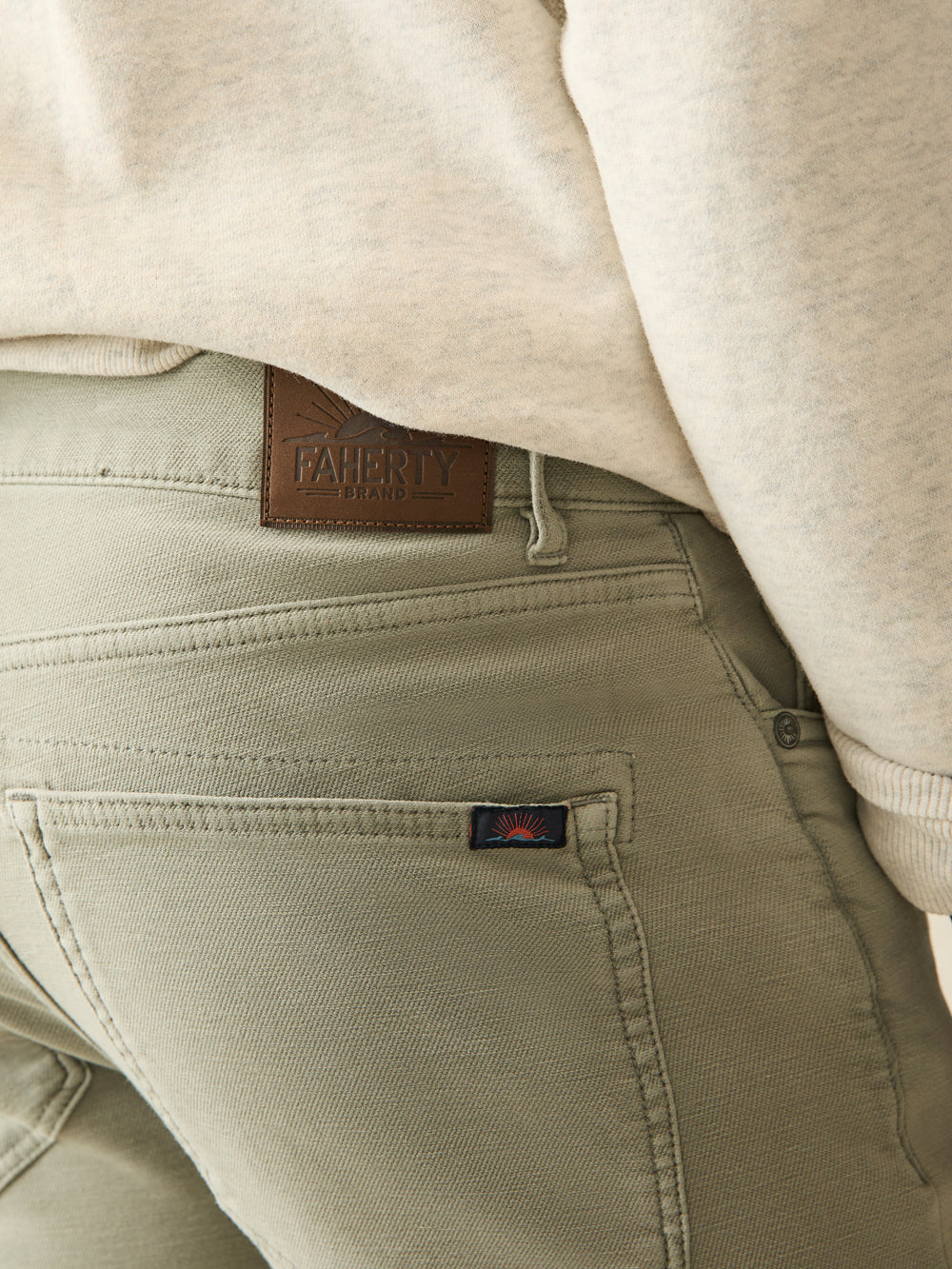 Faherty Stretch Terry 5-Pocket (32")